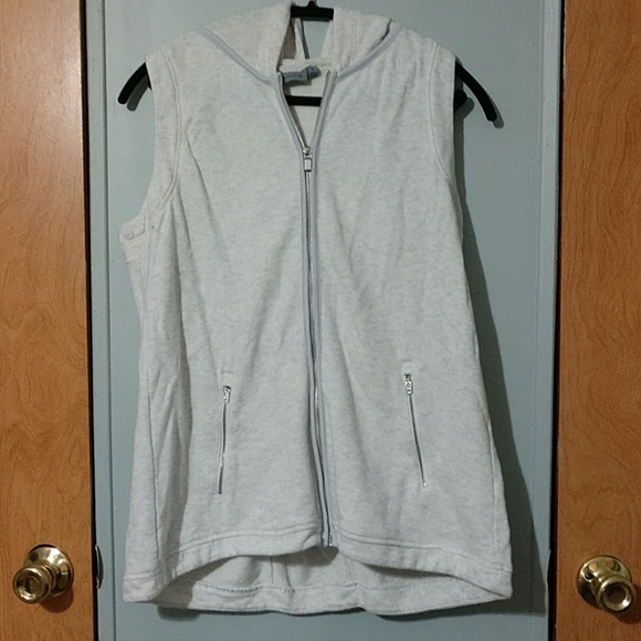 Athleta Tops - Athleta Sleeveless Hoodie